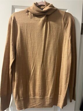 Gap Women's Camel Turtleneck Sweater - 100% merino wool